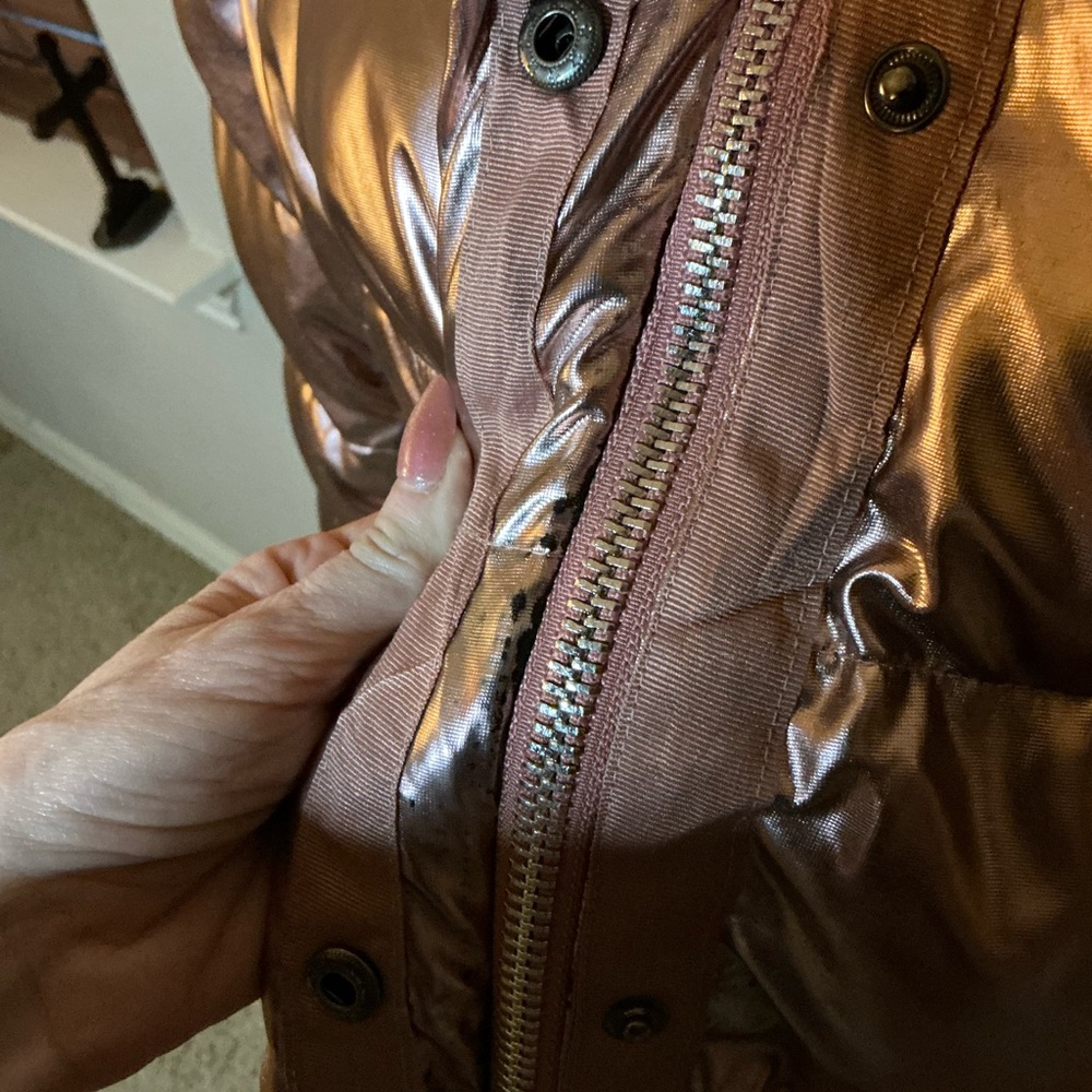🍀Buddy Love Rose Gold Puffer Size M - Picture 11 of 12